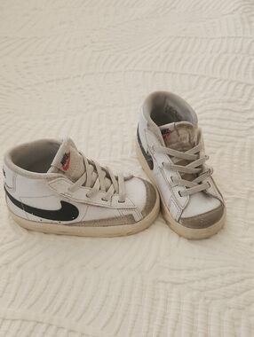 Nike Kids White and Gray High-Top Sneakers with Black Swoosh